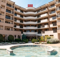 Hotel_Exterior.jpg