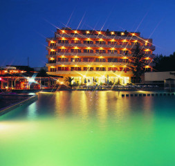 Hotel_Exterior.jpg