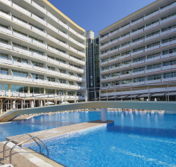 Hotel_Exterior_3.jpg