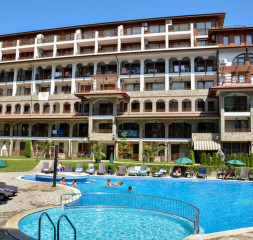 Hotel_Exterior_3.jpg