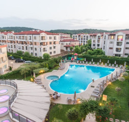Hotel_Exterior_3.jpg