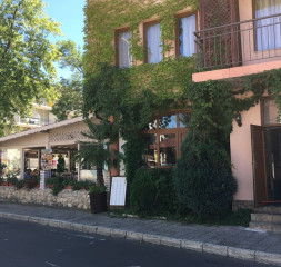 Hotel_Exterior_3.jpg