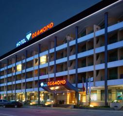 Hotel_Exterior_3.jpg