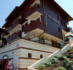Hotel_Exterior_3.jpg
