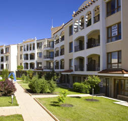 Hotel_Exterior_3.jpg