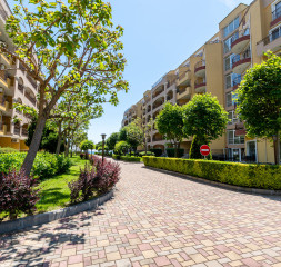 Hotel_Exterior_4.jpg