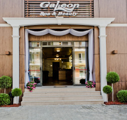 Hotel_Exterior_4.jpg