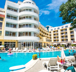 Hotel_Exterior_5.jpg