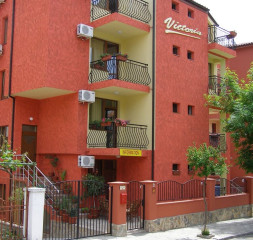 Hotel_Exterior_5.jpg