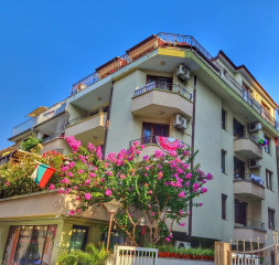 Hotel_Exterior.jpg