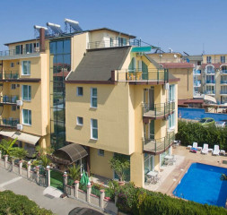 Hotel_Exterior_6.jpg
