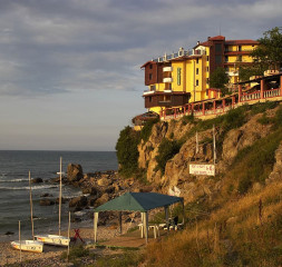 Hotel_Exterior_6.jpg