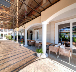 Hotel_Exterior_6.jpg