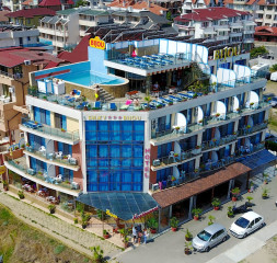 Hotel_Exterior_6.jpg