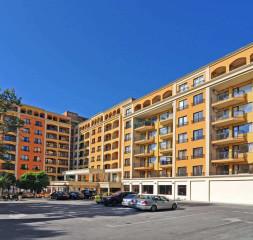 Hotel_Exterior_7.jpg