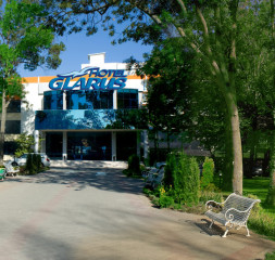 Hotel_Exterior_8.jpg