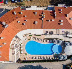 Hotel_Exterior_9.jpg