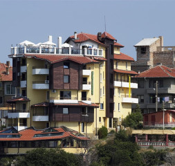 Hotel_Exterior.jpg