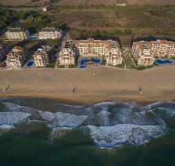 Hotel_Exterior_Beach_View_2.jpg