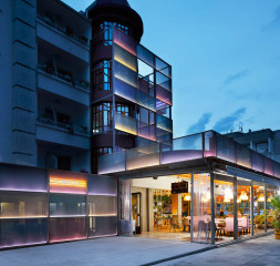 Hotel_Exterior.jpg