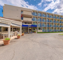 Hotel_Exterior.jpg