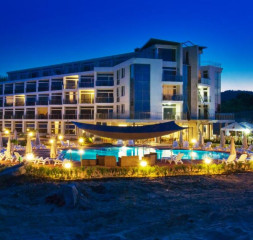 Hotel_Exterior.jpg
