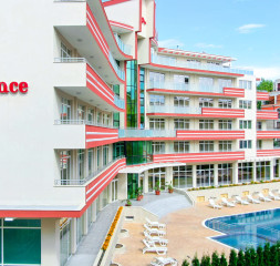 Hotel_Exterior.jpg