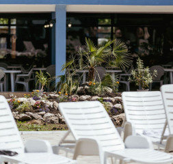 Hotel_Garden_2.jpg