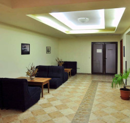 Hotel_Interior_3.jpg