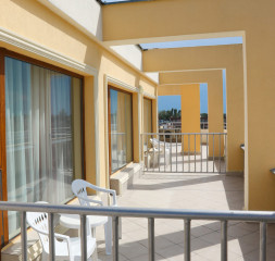 Hotel_Last_Flore_Terrace.jpg