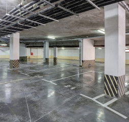 Hotel_Parking_2.jpg