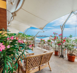Hotel_Terrace.jpg