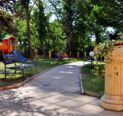 Kids_Area_1.jpg
