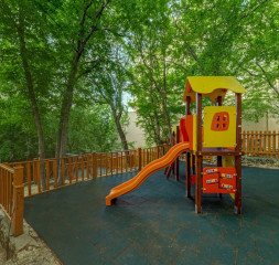 Kids_Area_1.jpg