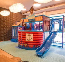 Kids_Club_1.jpg