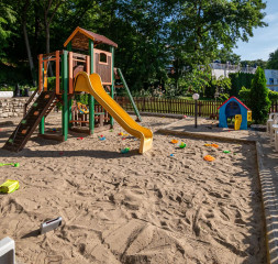 Kids_Playground_1.jpg