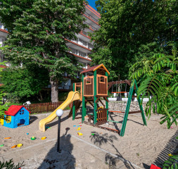 Kids_Playground.jpg