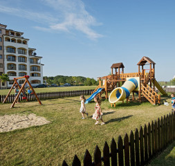 Kids_Playground.jpg