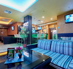 Lobby_1.jpg