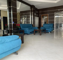 Lobby_1.jpg