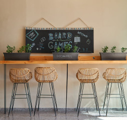 Lobby_1.jpg