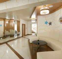 Lobby_1.jpg