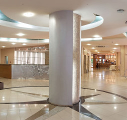 Lobby_1.jpg