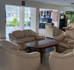 Lobby_1.jpg