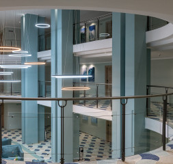 Lobby_27.jpg