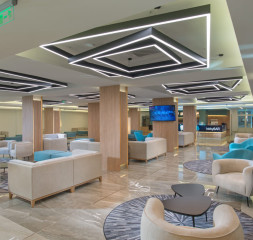 Lobby_2.jpg