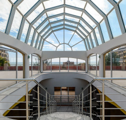 Lobby_2.jpg
