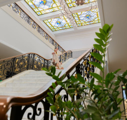 Lobby_2.jpg