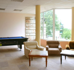 Lobby_2.jpg