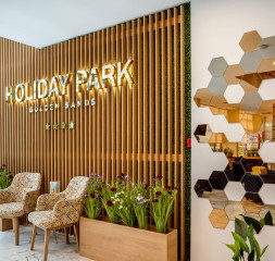 Lobby_3.jpg